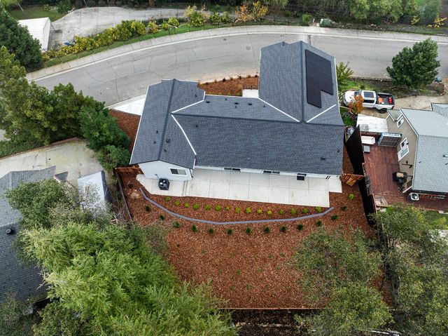 227 Swenson Ct, Auburn, CA 95603