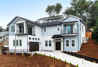 227 Swenson Ct, Auburn, CA 95603