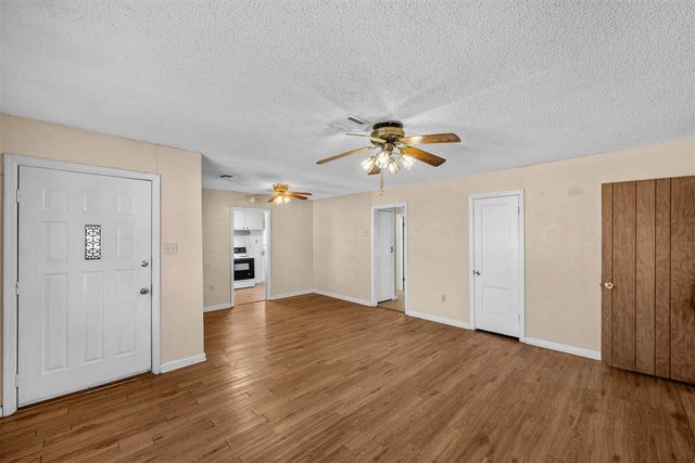 1908 NW Bell Ave, Lawton, OK 73507