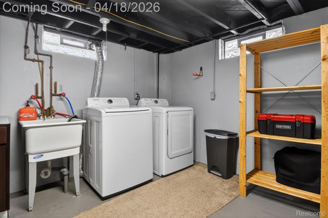 22833 E. 13 mile Road, St. Clair Shores, MI 48082