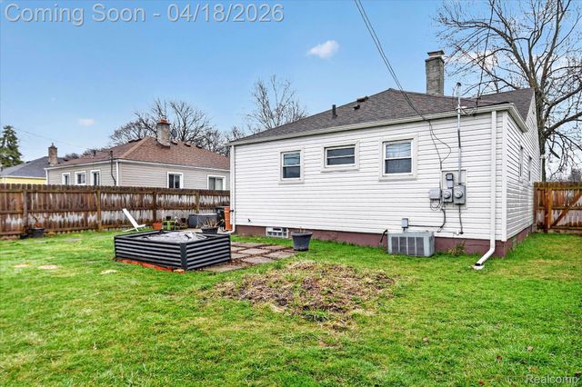 22833 E. 13 mile Road, St. Clair Shores, MI 48082