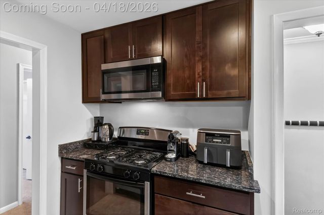 22833 E. 13 mile Road, St. Clair Shores, MI 48082