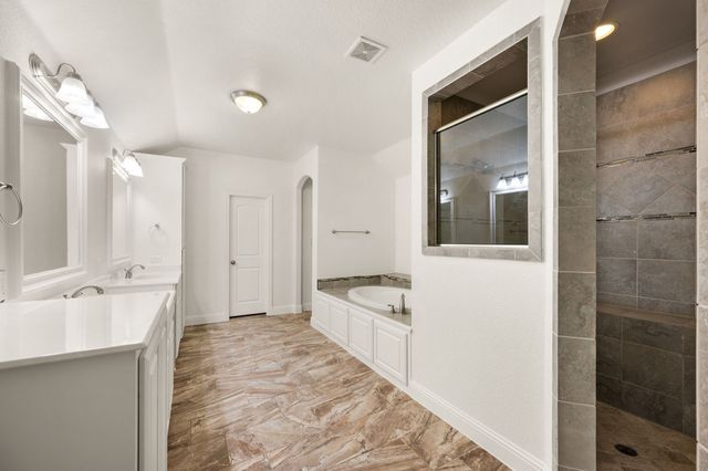 5200 Cross Plains Court, Fort Worth, TX 76126