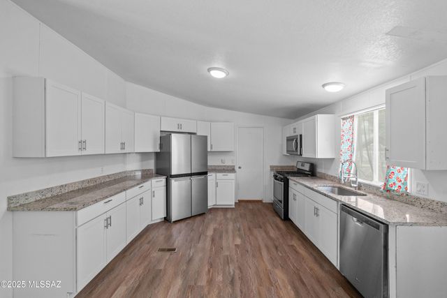 221 W Stewart Street, Willcox, AZ 85643