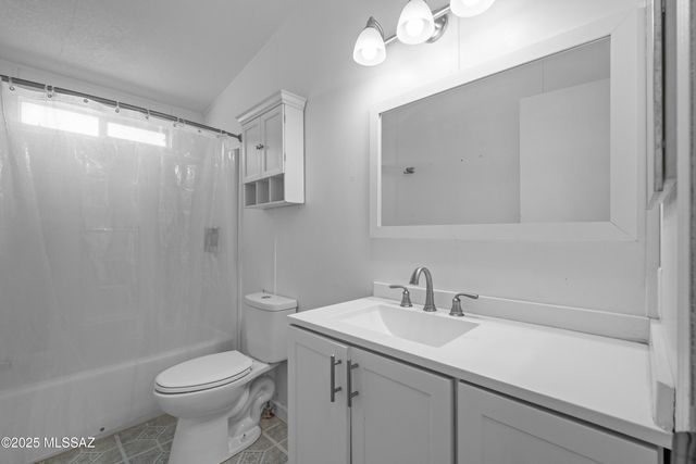 221 W Stewart Street, Willcox, AZ 85643