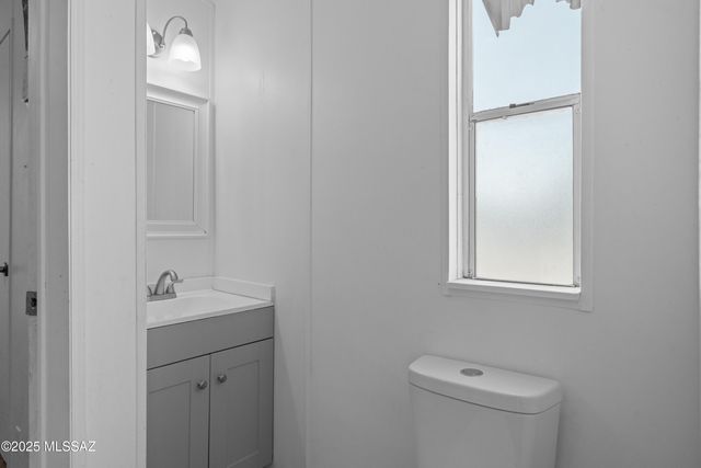 221 W Stewart Street, Willcox, AZ 85643