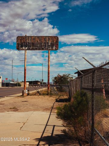 221 W Stewart Street, Willcox, AZ 85643