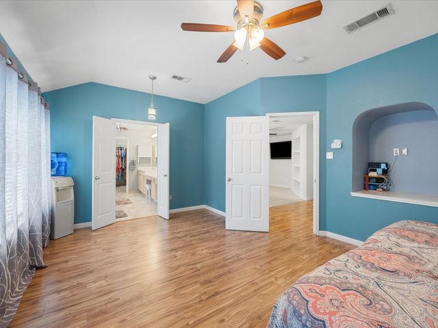 7824 Teal Drive, Fort Worth, TX 76137