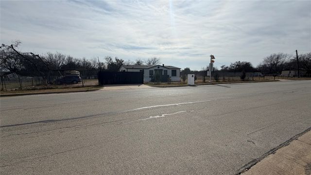 222 Hix Road, Cleburne, TX 76031