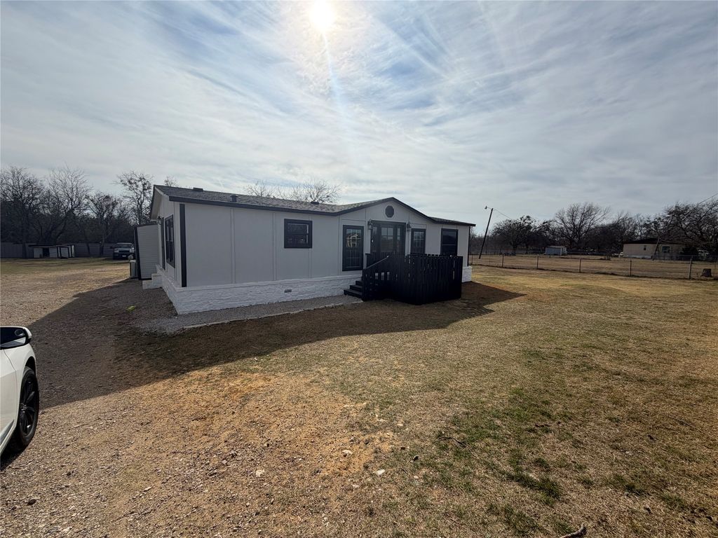 222 Hix Road, Cleburne, TX 76031
