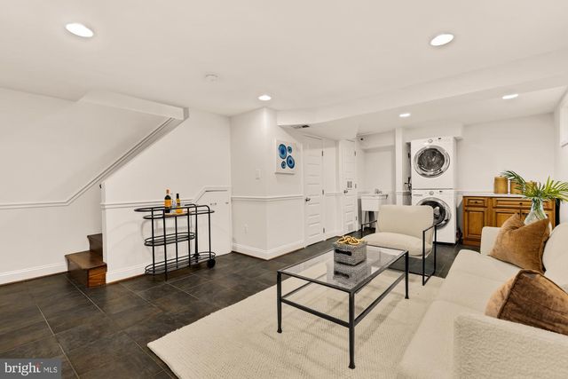 333 OGLETHORPE ST NE, Washington, DC 20011
