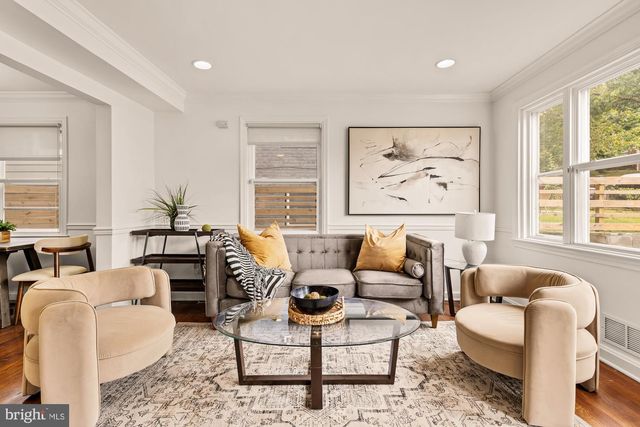 333 OGLETHORPE ST NE, Washington, DC 20011