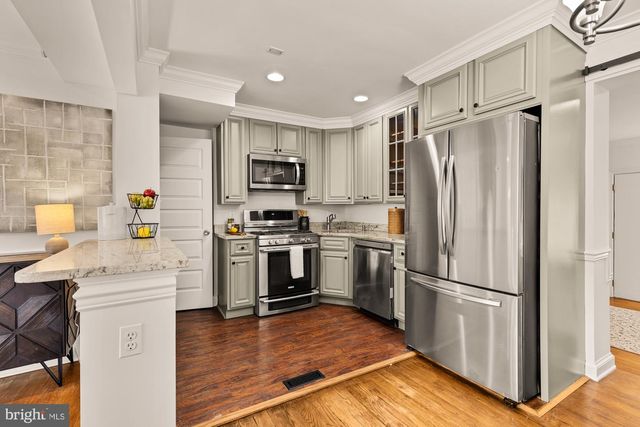 333 OGLETHORPE ST NE, Washington, DC 20011