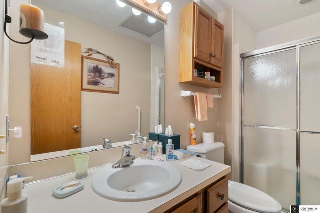 1310 Edgewood Boulevard, Papillion, NE 68046