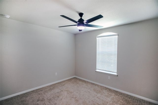 108 Freedom Park Ave, Liberty Hill, TX 78642