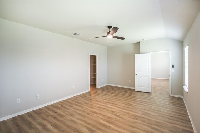 108 Freedom Park Ave, Liberty Hill, TX 78642