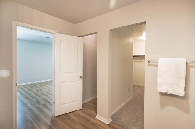 108 Freedom Park Ave, Liberty Hill, TX 78642