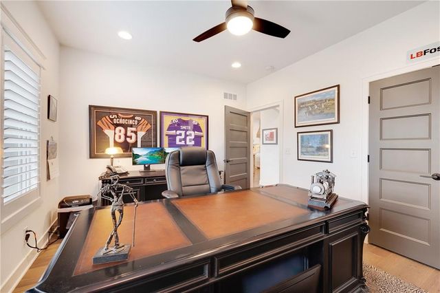 336 Thoreau Circle, Lee's Summit, MO 64081