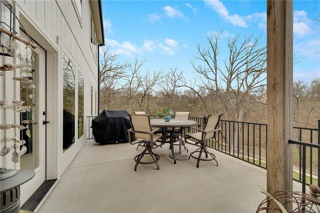 336 Thoreau Circle, Lee's Summit, MO 64081