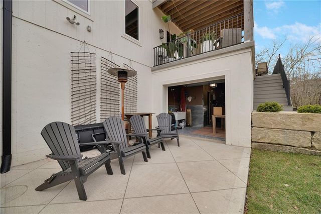 336 Thoreau Circle, Lee's Summit, MO 64081