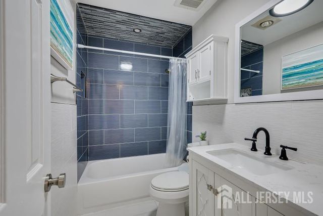 2 Highview Drive 2, Woodbridge Proper, NJ 07095
