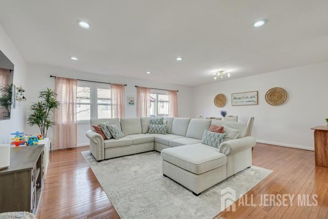 2 Highview Drive 2, Woodbridge Proper, NJ 07095
