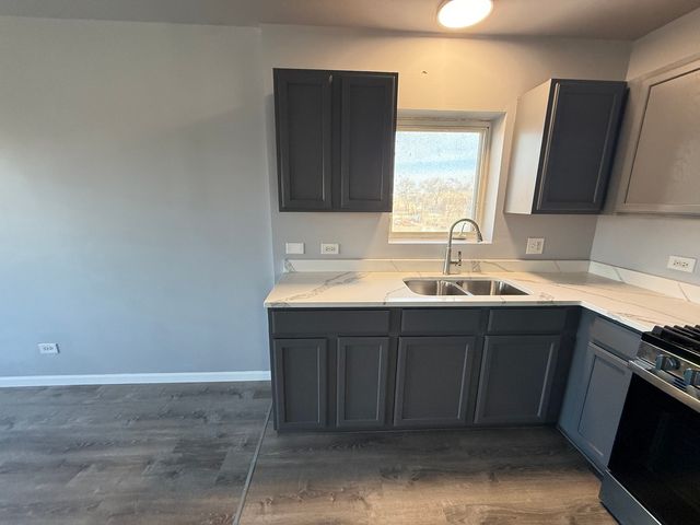 1401 S Kedvale Avenue, Chicago, IL 60623