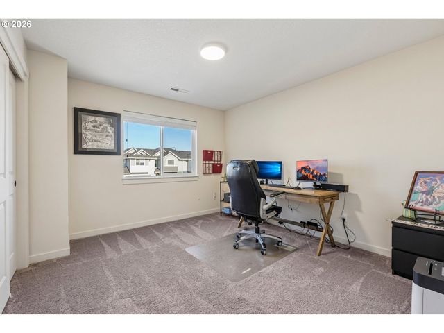 330 S KELLER Ct, Ridgefield, WA 98642