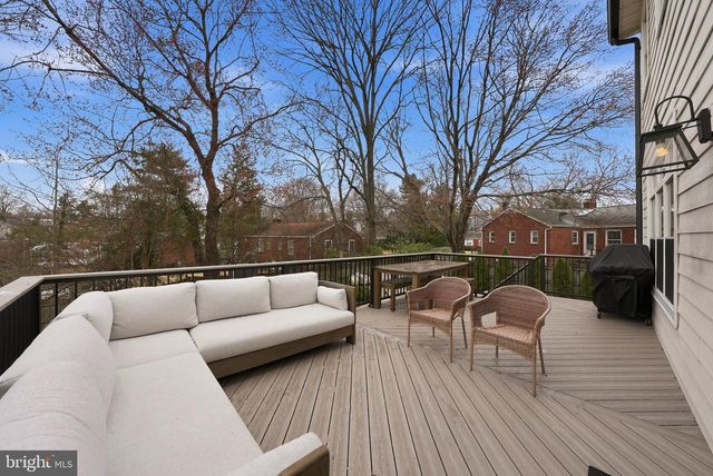 370 HOLMES DR NW, Vienna, VA 22180