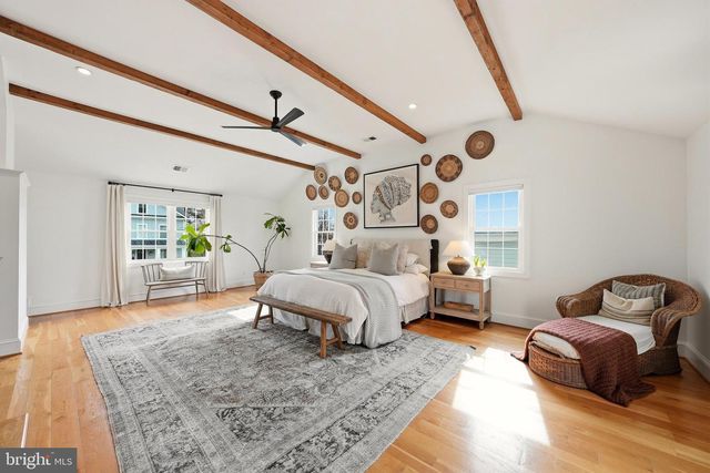 370 HOLMES DR NW, Vienna, VA 22180