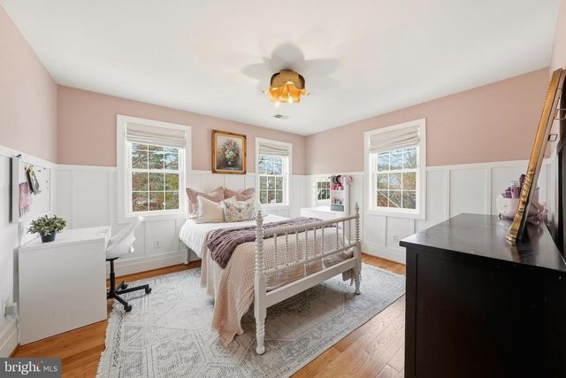 370 HOLMES DR NW, Vienna, VA 22180