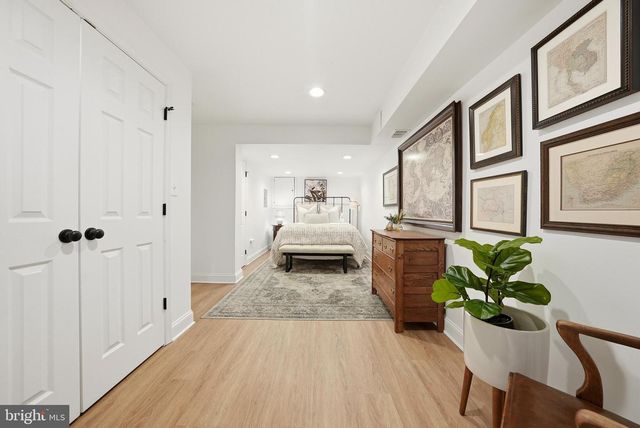 370 HOLMES DR NW, Vienna, VA 22180