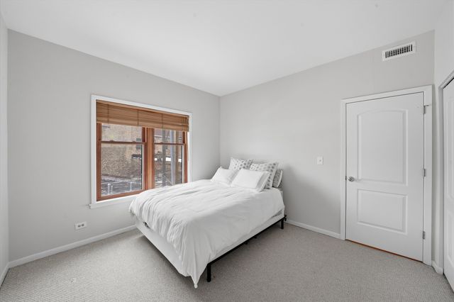 4014 N Clarendon Avenue 4S, Chicago, IL 60613