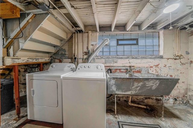 3034 W 112th Street, Cleveland, OH 44111