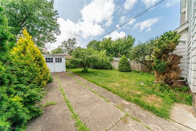 3034 W 112th Street, Cleveland, OH 44111