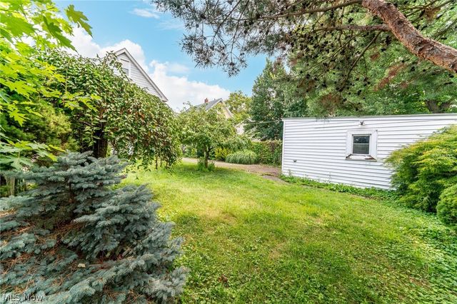 3034 W 112th Street, Cleveland, OH 44111