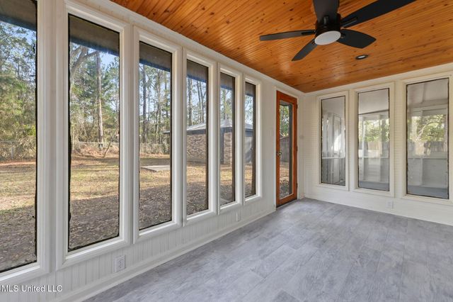 2706 Rolling Meadows Road, Gautier, MS 39553