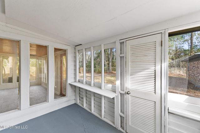 2706 Rolling Meadows Road, Gautier, MS 39553