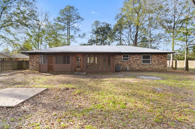 2706 Rolling Meadows Road, Gautier, MS 39553