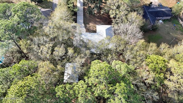 2706 Rolling Meadows Road, Gautier, MS 39553