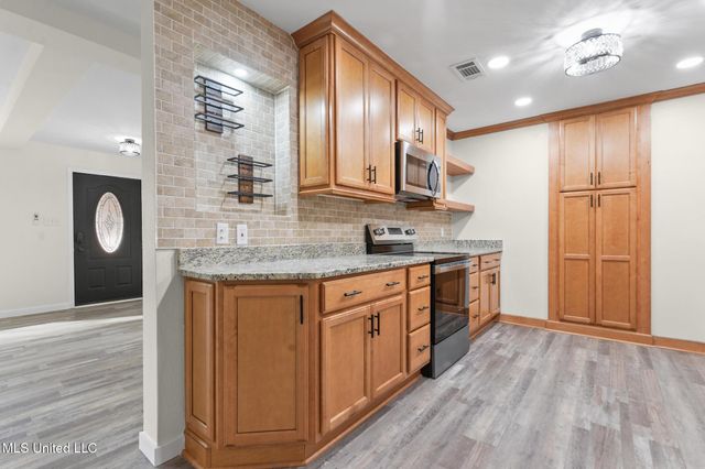 2706 Rolling Meadows Road, Gautier, MS 39553