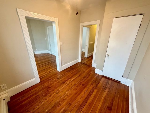 324 Chelsea Street 3, Boston, MA 02128