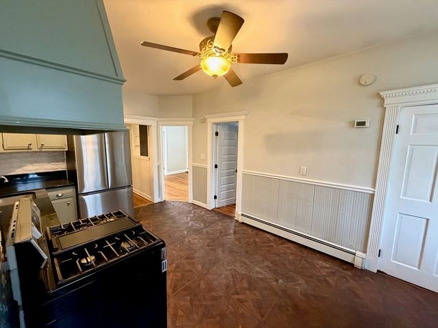 324 Chelsea Street 3, Boston, MA 02128