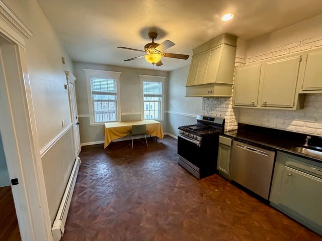 324 Chelsea Street 3, Boston, MA 02128