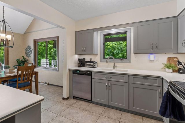9400 85th Street N, Stillwater, MN 55082
