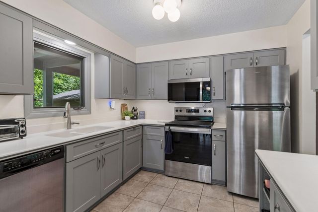 9400 85th Street N, Stillwater, MN 55082