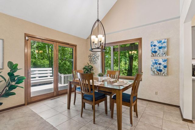 9400 85th Street N, Stillwater, MN 55082