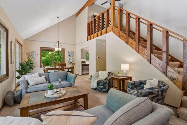 9400 85th Street N, Stillwater, MN 55082