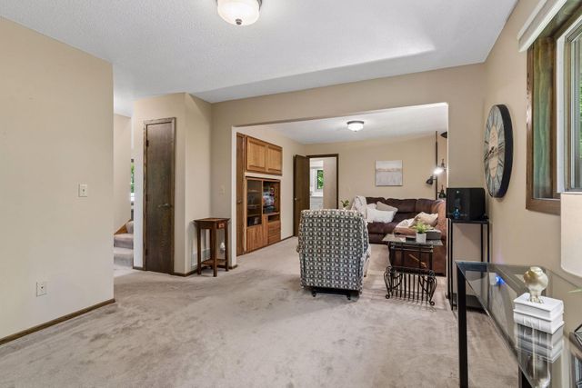 9400 85th Street N, Stillwater, MN 55082