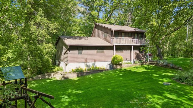 9400 85th Street N, Stillwater, MN 55082